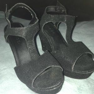 Black sparkly wedges 9M